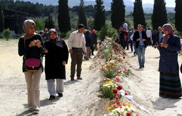 Soma'ya insan akını