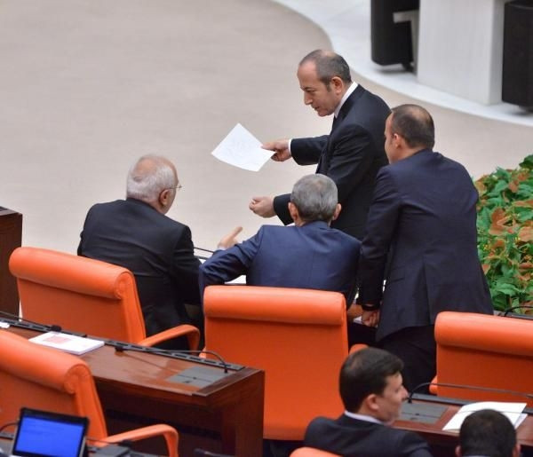 Meclis'te canlı yayın tartışması