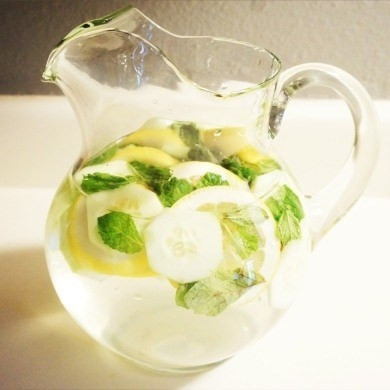 Her sabah limonlu su içmeniz için 8 sebep