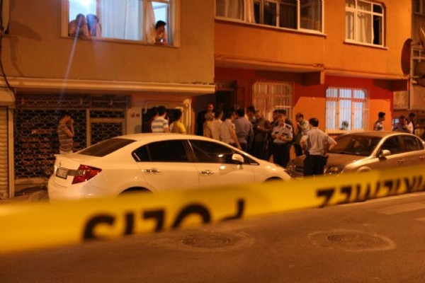 İstanbul'da kanlı gece: 4 ÖLÜ!