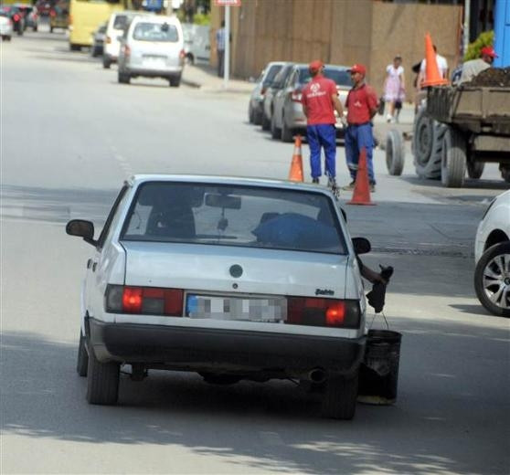 Piknik yerine otomobille böyle köz taşındı