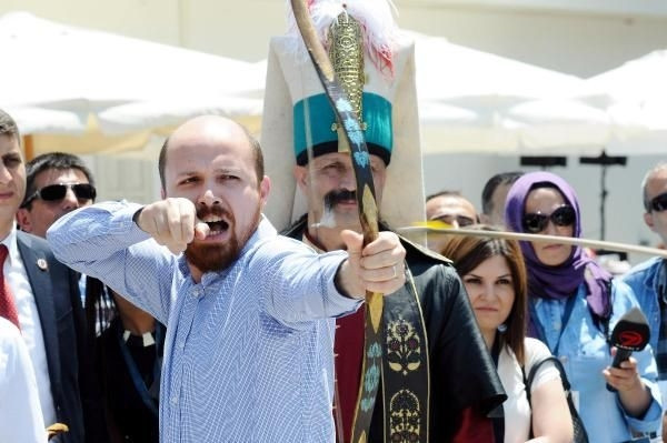 'Ya Hak' dedi , yaya asıldı