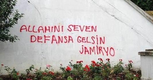 Gezi Parkı'nı anlatan duvar yazıları