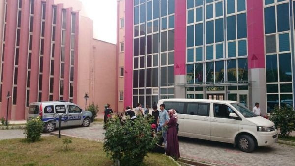Doçent, üniversitedeki odasında öldürüldü