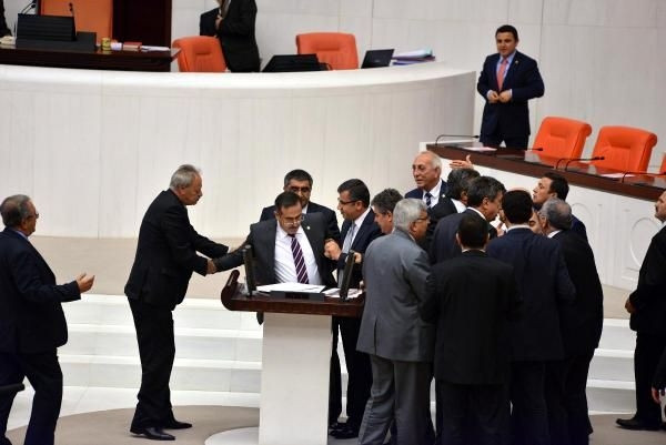 TBMM'de 'beddua' gerginliği!