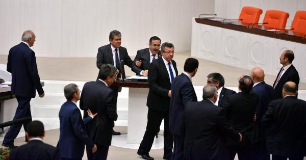 TBMM'de 'beddua' gerginliği!