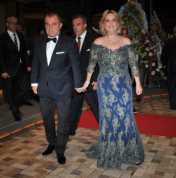 Buse Terim evlendi