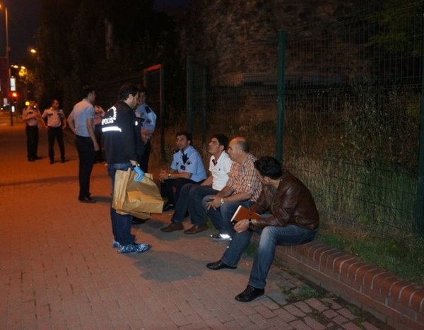 Fatih'teki surlarda yanmış kız cesedi bulundu!