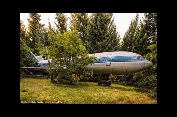 Onun evi, Boeing 727