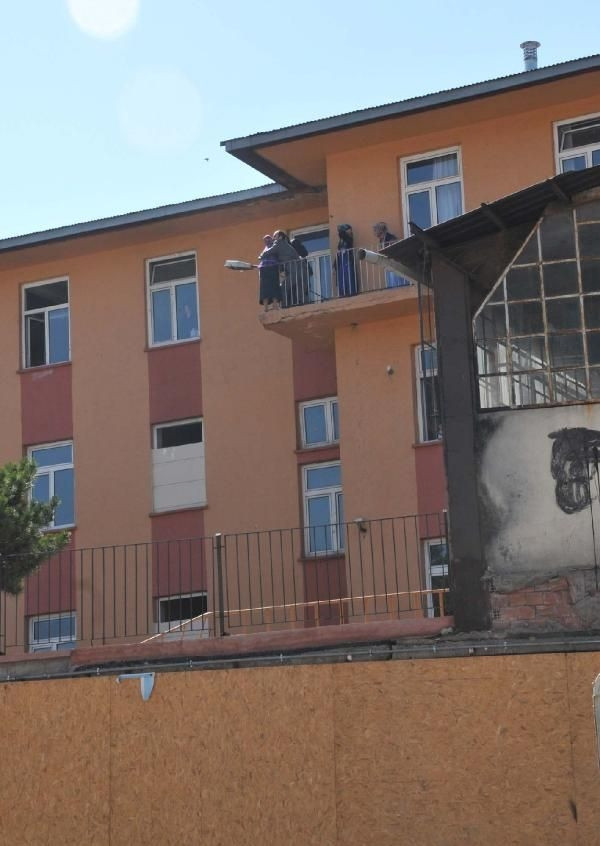 Aynı lisede 2'nci intihar girişimi
