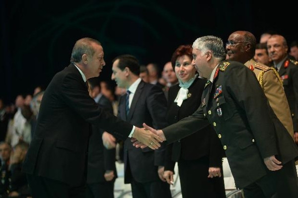 Twitter'dan ATAK yaptı