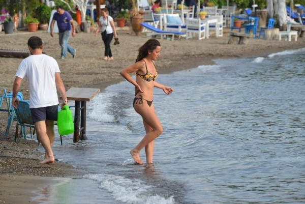 Bodrum'da bir yıldız, Yıldız Asyalı