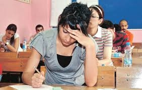 Matematik ve dil sınavı sona erdi