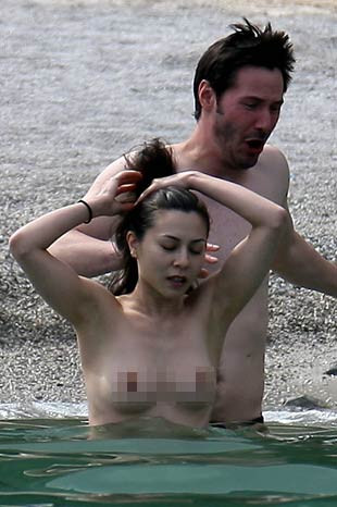 Keanu Reeves, China Chow ile yakalandı