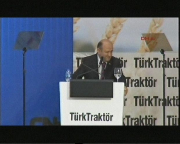 Bakan Fikri Işık fenalaştı