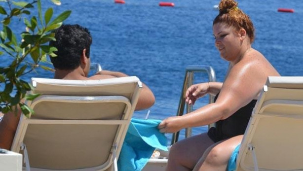 Pelin Öztekin Tatilde