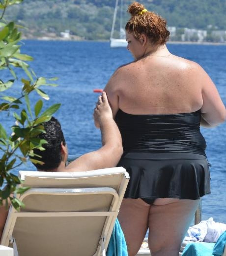 Pelin Öztekin Tatilde