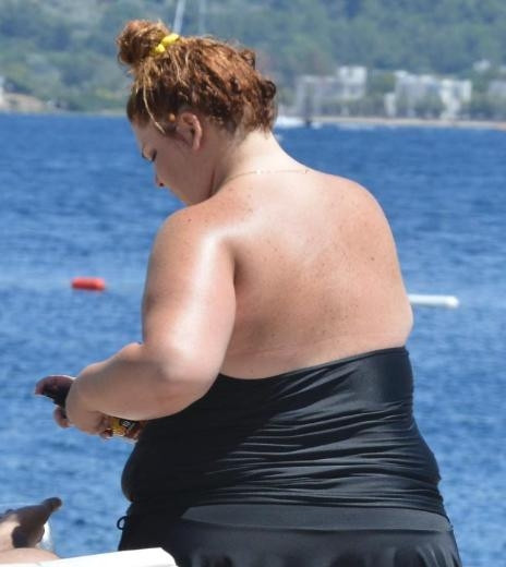 Pelin Öztekin Tatilde
