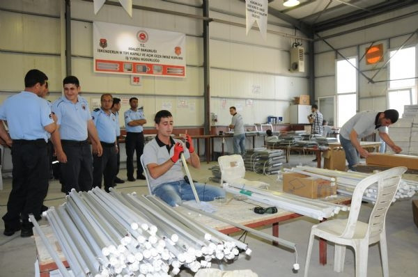 Hükümlüler firarı önlemek için çalıştı
