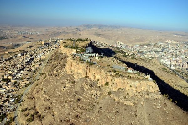 'Asker ve MİT, Mardin Kalesi'ni boşaltsın'