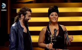 Sibel Can'ın bandanası olay oldu!
