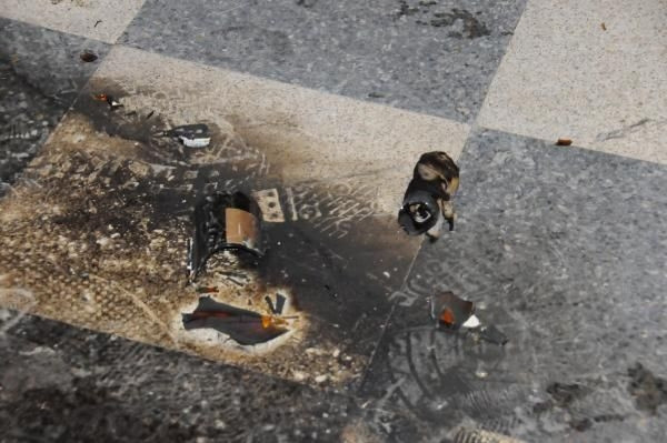 Hakkari'de iki iş yerine molotoflu saldırı