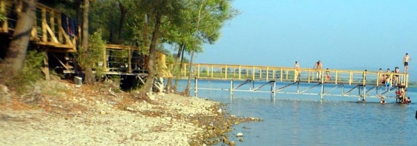 Sapanca Gölü'nde 10 ay önce ve 10 ay sonra fotoğrafı