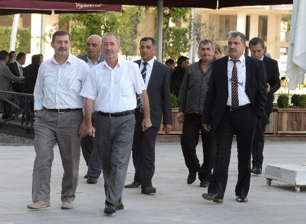 Ak Parti Grup Başkanvekili Mahir Ünal evlendi