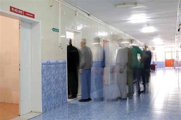 Akıl hastanesinden korkunç görüntüler