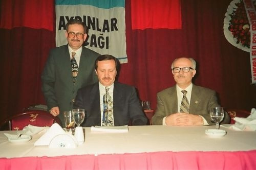 AK Parti'nin Cumhurbaşkanı adayı R.Tayyip Erdoğan'ın hayatı