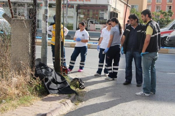 Ağzına silah dayayıp ateş etti