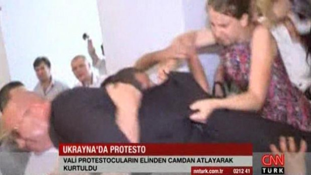 Ukraynalı vali canını zor kurtardı