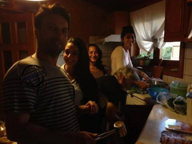Tarkan aile ziyaretinde