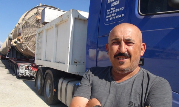 Dev petrol arıtma kulesi Irak'a götürülüyor