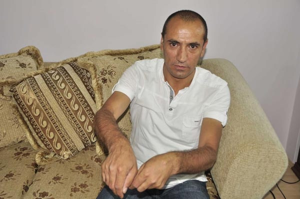 Öğretmene eşi ve çocuklarının önünde sivil polis şiddeti