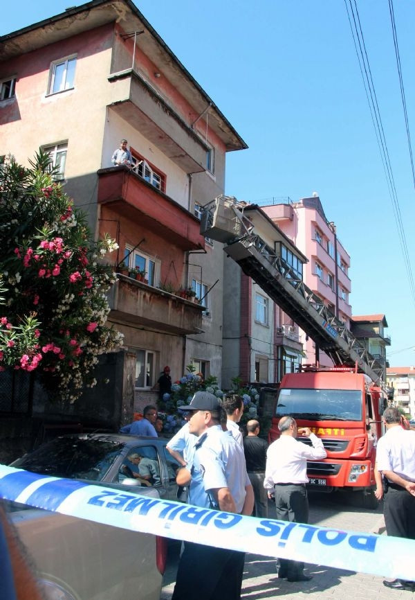 'Siz güzelsiniz, bütün enteller ölmeli'