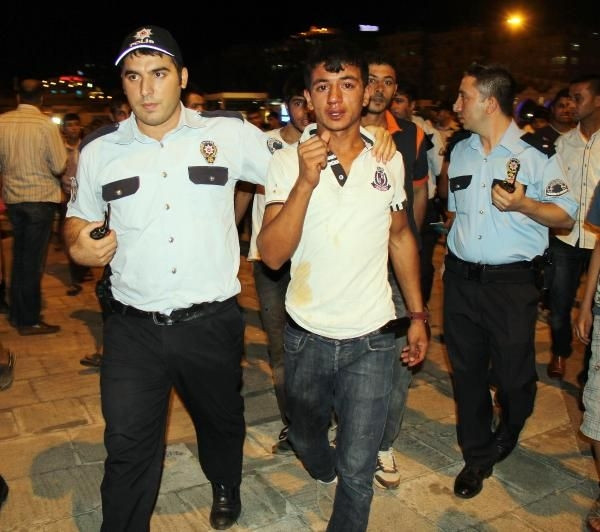 Gözaltına alınacağını anlayınca öyle bir şey yaptı ki!