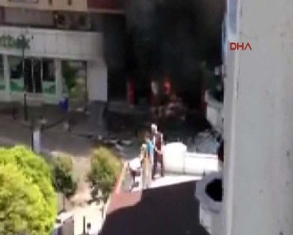Zeytinburnu'nda patlama