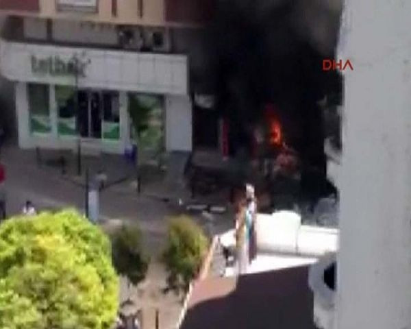 Zeytinburnu'nda patlama