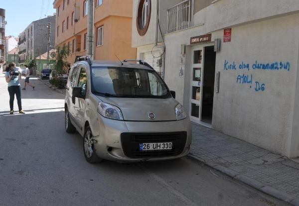 Sokak ortasında kurşun yağmuru