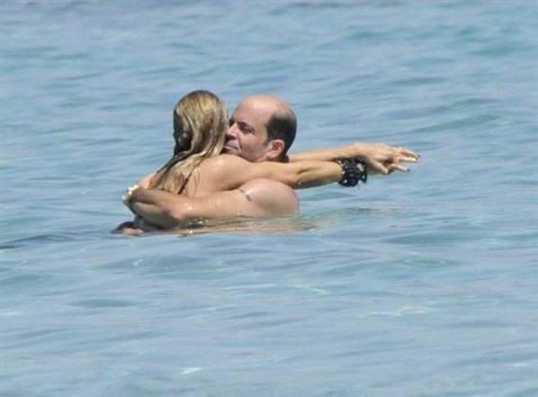 Ivana Sert denizde aşka geldi