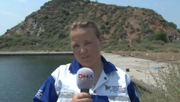 Sivriada'daki kedilerin imdadına yetiştiler
