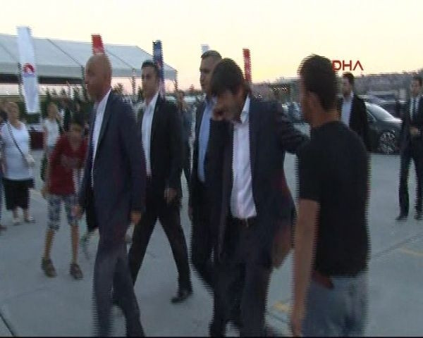 Ak Parti iftarında yıldız yağmuru