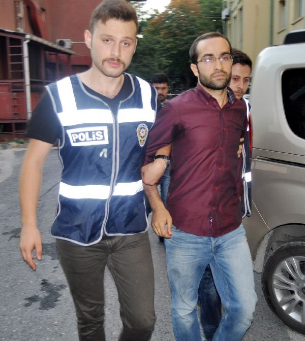'Teslim olduk, arkadan kelepçelediler'