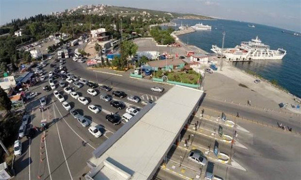 Trafik yoğunluğu arefe gününde de sürüyor