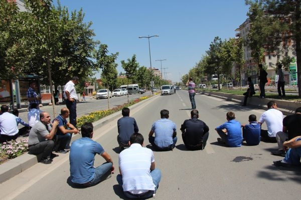 Bir günde 1 milyon liraları çalındı