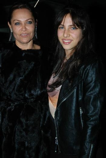 Hülya Avşar 'Gaymag' dergisine konuştu