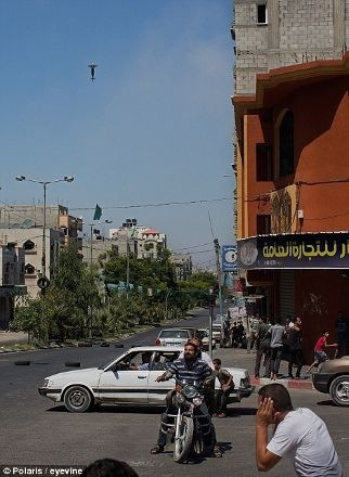 Füzeler sivillerin üzerine böyle düştü !