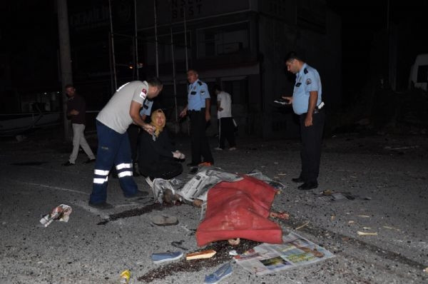 Otomobil durağa daldı: 2 ölü, 2 yaralı