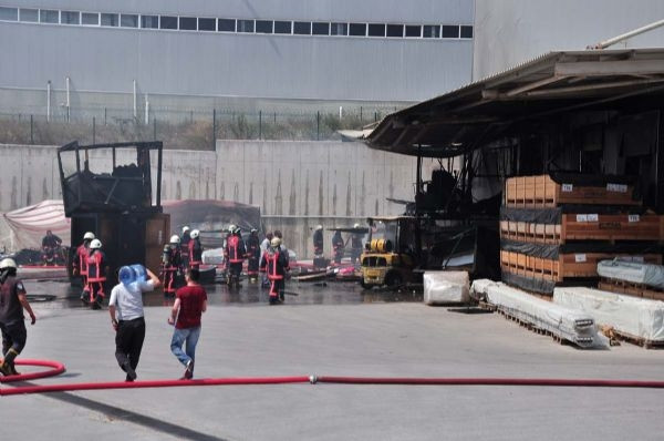 Lojistik firmasında yangın
